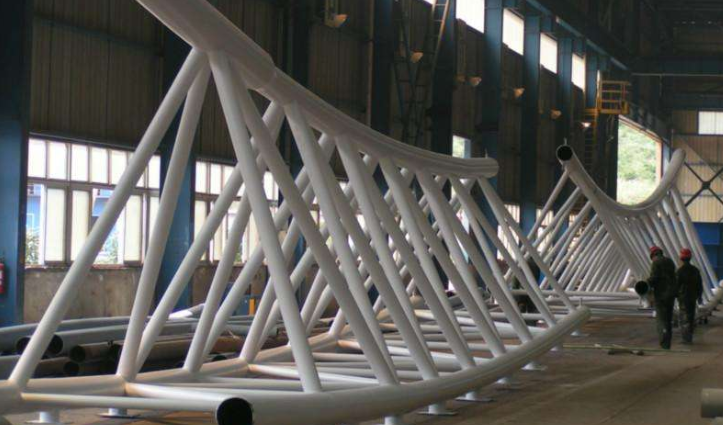 信阳管廊钢结构与桁架结构的管道支架应该如何区分